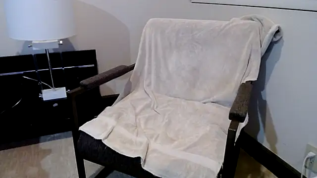 Snapshot of klownman1 chatting on December 28, 5:23 am klownman1 online show from December 28, 5:23 am