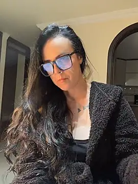 AndreaValencia online show from July 14, 2:05 am