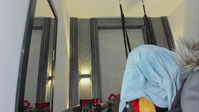 selene red  online show from January 11, 4:34 pm