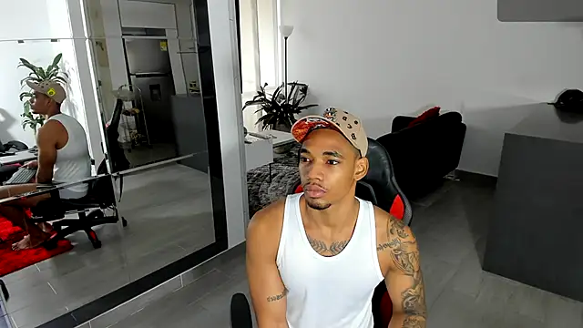 Snapshot of TROYWESLY- chatting on October 30, 12:17 pm TROYWESLY- online show from October 30, 12:17 pm