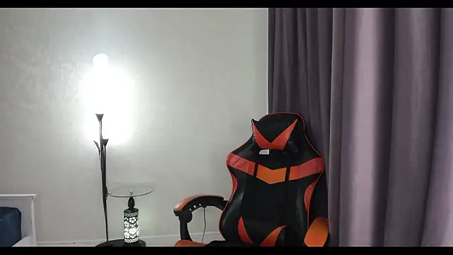 Missykitty01 online show from February 14, 11:40 am