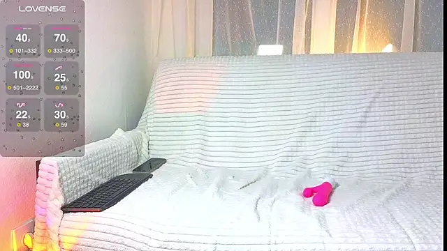 Snapshot of Tasha_Miu chatting on January 11, 8:32 pm Tasha Miu online show from January 11, 8:32 pm