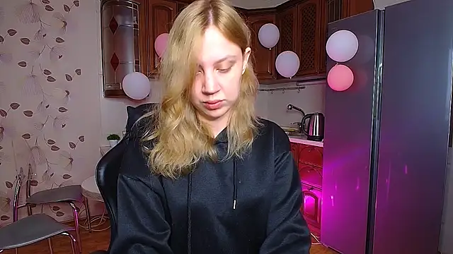 Snapshot of SexyNadi chatting on September 13, 1:16 am SexyNadi online show from September 13, 1:16 am