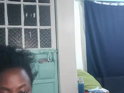 Snapshot of blue_ivy2211 chatting on October 27, 10:47 pm blue ivy2211 online show from October 27, 10:47 pm