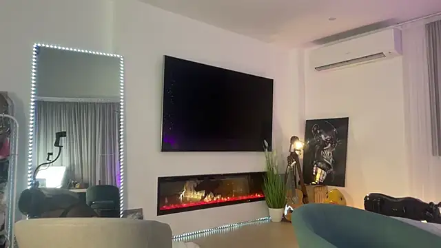 Mika Miller online show from November 11, 12:21 am