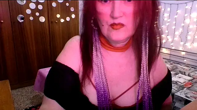 SabrinaXlovess online show from May 4, 4:03 pm