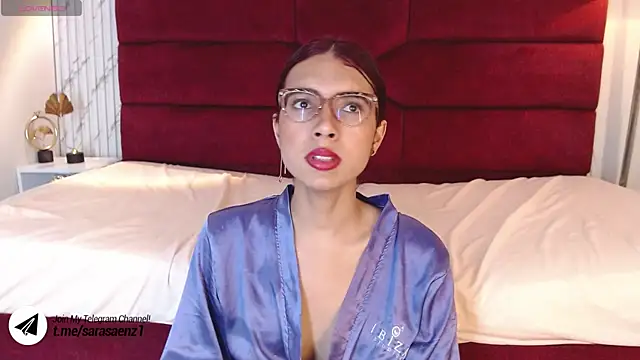 sara saenz99 online show from December 23, 10:44 pm
