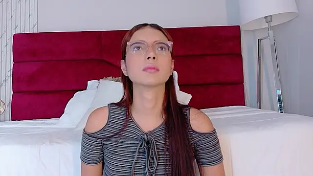 sara saenz99 online show from November 28, 7:05 pm