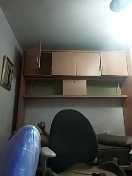 skrigul12 online show from November 2, 6:43 pm