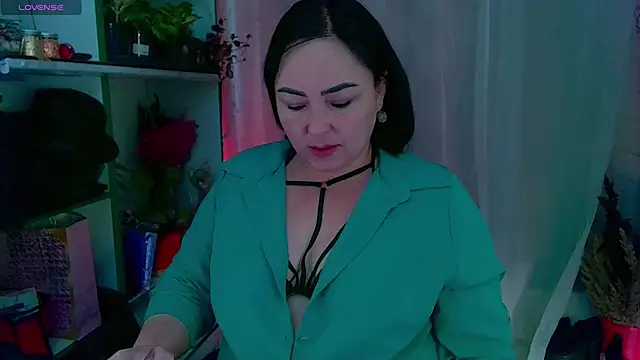 Snapshot of _Cloud_Atlas_ chatting on February 12, 9:52 am Cloud Atlas online show from February 12, 9:52 am