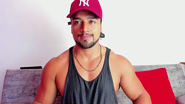 Snapshot of MikeEstevess chatting on February 9, 11:04 am MikeEstevess online show from February 9, 11:04 am