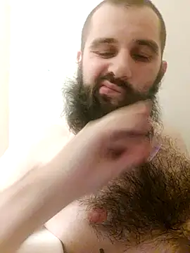 Snapshot of hungandnerdy420 chatting on January 15, 8:19 am hungandnerdy420 online show from January 15, 8:19 am