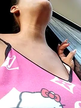 Snapshot of Andreita_95 chatting on May 4, 10:55 am Andreita 95 online show from May 4, 10:55 am
