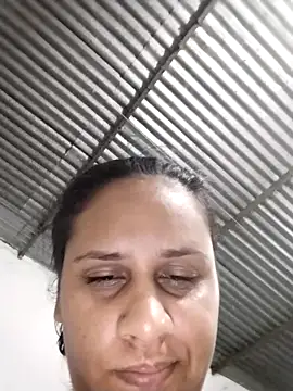 Snapshot of Andreita_95 chatting on May 12, 10:01 am Andreita 95 online show from May 12, 10:01 am