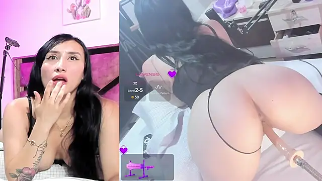 lili moonn online show from October 22, 11:10 am