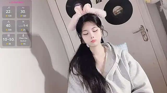 Qedgjwyz1 online show from March 15, 2:01 pm