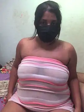 NOORA-GIRL online show from March 10, 11:42 am