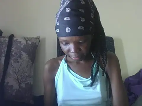 Snapshot of Baddie_Floxxy chatting on May 31, 8:10 am Baddie Floxxy online show from May 31, 8:10 am