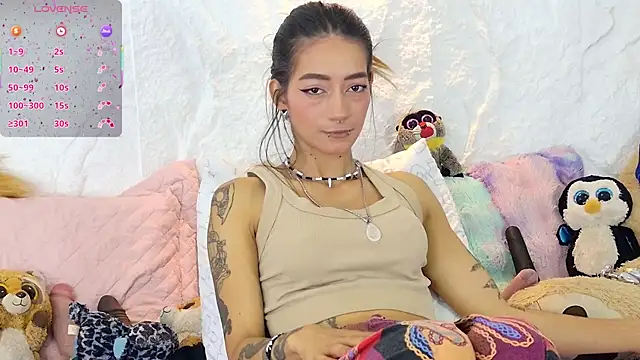 zorravioletta1 online show from October 13, 1:22 pm