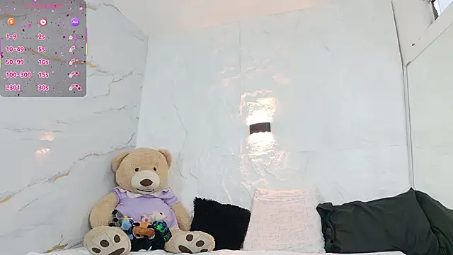 zorravioletta1 online show from January 8, 11:45 am