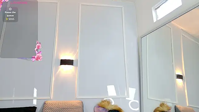 Snapshot of zorravioletta1 chatting on May 20, 12:22 pm zorravioletta1 online show from May 20, 12:22 pm