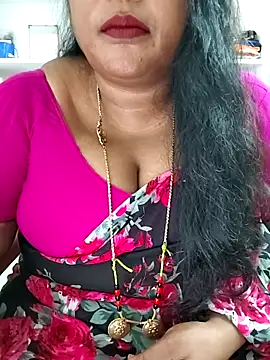 Snapshot of Swapna_143 chatting on May 6, 6:52 am Swapna 143 online show from May 6, 6:52 am
