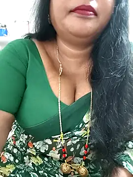 Snapshot of Swapna_143 chatting on May 8, 3:23 am Swapna 143 online show from May 8, 3:23 am