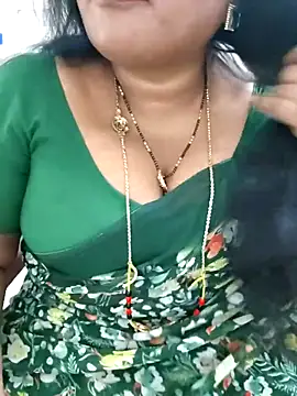 Snapshot of Swapna_143 chatting on June 11, 4:49 pm Swapna 143 online show from June 11, 4:49 pm