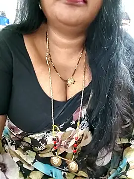 Snapshot of Swapna_143 chatting on June 12, 4:55 am Swapna 143 online show from June 12, 4:55 am
