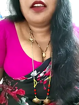Snapshot of Swapna_143 chatting on June 15, 4:42 pm Swapna 143 online show from June 15, 4:42 pm