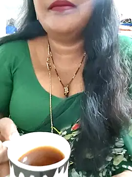 Snapshot of Swapna_143 chatting on June 18, 5:06 pm Swapna 143 online show from June 18, 5:06 pm