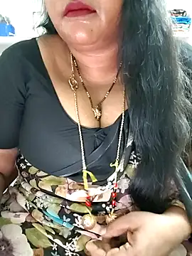 Snapshot of Swapna_143 chatting on August 5, 4:43 pm Swapna 143 online show from August 5, 4:43 pm