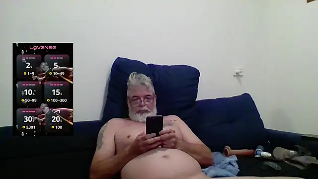 Snapshot of Skoona73 chatting on March 4, 7:31 pm Skoona73 online show from March 4, 7:31 pm