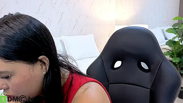 ISA  CUTEE online show from November 14, 3:38 am