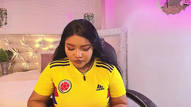 cherry chel online show from July 4, 2:18 am