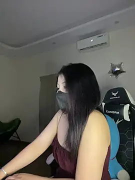 MiMi 0293 online show from May 11, 2:45 pm
