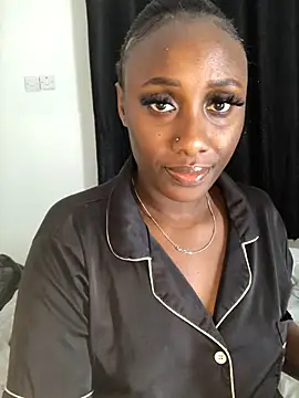 Snapshot of Lola_kims chatting on February 5, 1:54 pm Lola kims online show from February 5, 1:54 pm