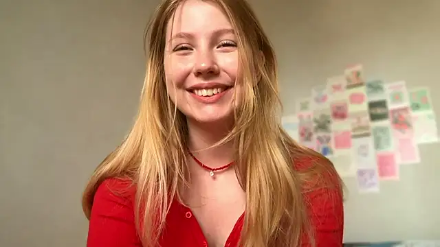 Snapshot of HoneyAudrey chatting on May 29, 2:31 am HoneyAudrey online show from May 29, 2:31 am