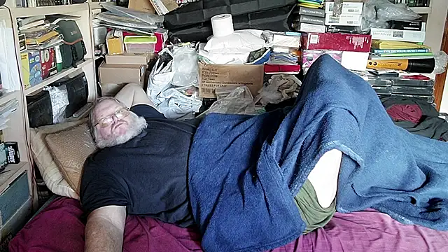 hadeszeuss2 online show from January 4, 1:10 pm