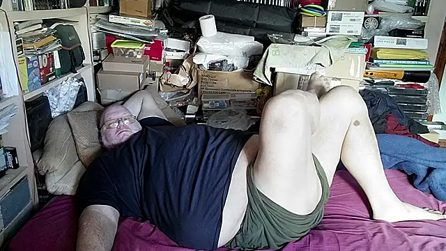 hadeszeuss2 online show from January 30, 2:36 pm