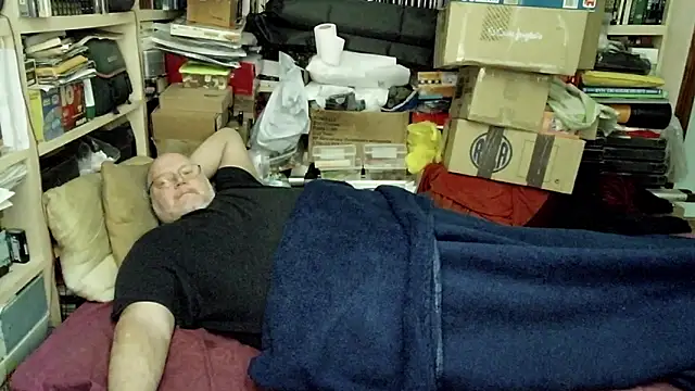 hadeszeuss2 online show from February 5, 6:04 pm