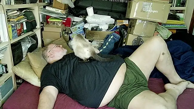 hadeszeuss2 online show from February 10, 5:30 pm