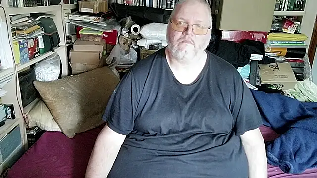 hadeszeuss2 online show from March 6, 3:45 pm