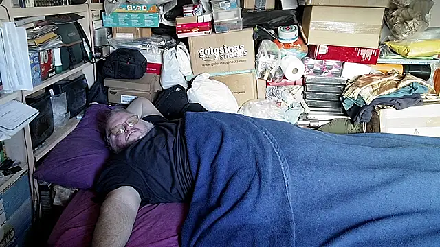 hadeszeuss2 online show from November 29, 3:37 pm