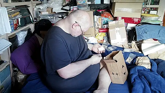 hadeszeuss2 online show from February 3, 2:55 pm