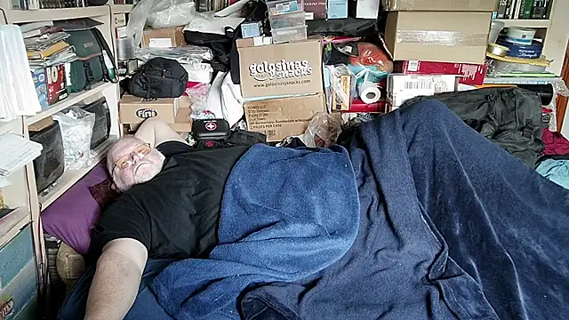 hadeszeuss2 online show from March 14, 3:06 pm