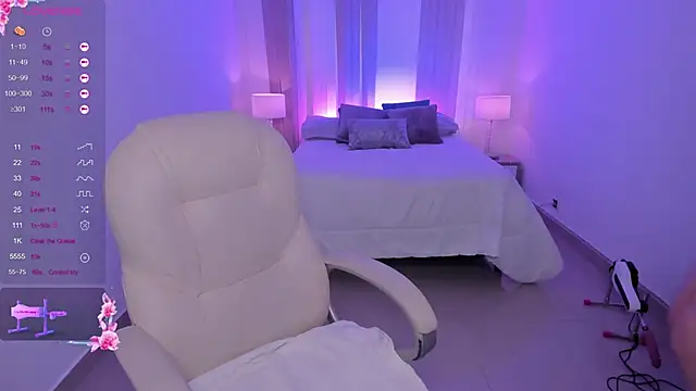 Snapshot of lenah_smith chatting on February 6, 3:31 pm lenah smith online show from February 6, 3:31 pm