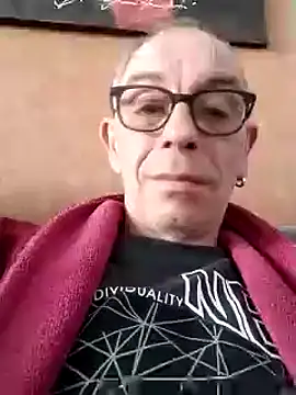 heitzer1072 online show from September 29, 8:19 am