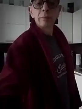 heitzer1072 online show from February 26, 6:23 am