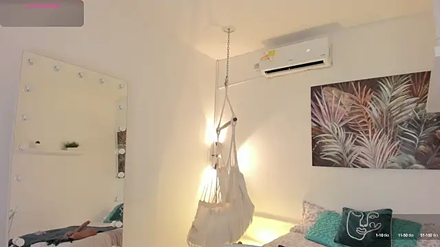 emma alice  online show from March 21, 12:28 pm